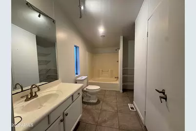 117 E Villa Theresa Drive, Phoenix, AZ 85022 - Photo 16