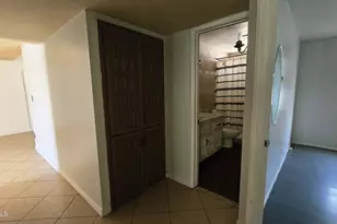 8220 W Meadowbrook Ave, Phoenix, AZ 85033 - Photo 12