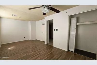 8220 W Meadowbrook Avenue, Phoenix, AZ 85033 - Photo 14