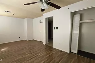 8220 W Meadowbrook Ave, Phoenix, AZ 85033 - Photo 14