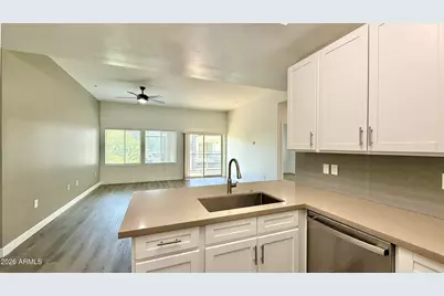 9160 N 67th Avenue #224, Glendale, AZ 85302 - Photo 8