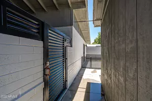 6227 N 13th Pl, Phoenix, AZ 85014 - Photo 12