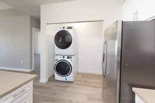 9160 N 67th Ave, Glendale, AZ 85302 - Photo 16