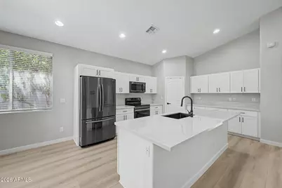 3053 E Bluebird Place, Chandler, AZ 85286 - Photo 8