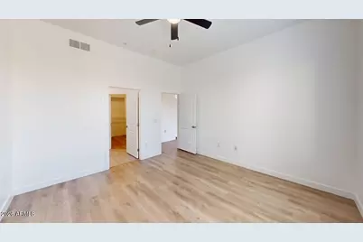 9160 N 67th Avenue #207, Glendale, AZ 85302 - Photo 12