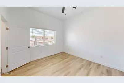 9160 N 67th Avenue #207, Glendale, AZ 85302 - Photo 14