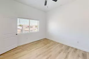 9160 N 67th Ave, Glendale, AZ 85302 - Photo 14
