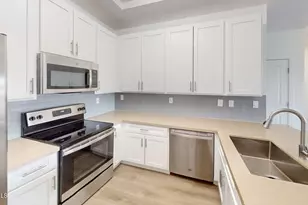 9160 N 67th Ave, Glendale, AZ 85302 - Photo 6