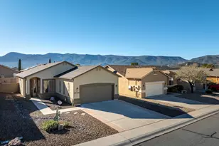 807 W Six Gun Dr, Camp Verde, AZ 86322 - Photo 2