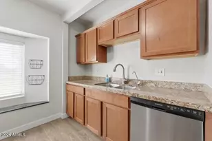 27602 N Denver Hill Dr, Wittmann, AZ 85361 - Photo 6