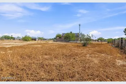 27602 N Denver Hill Drive, Wittmann, AZ 85361 - Photo 34
