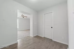 27602 N Denver Hill Dr, Wittmann, AZ 85361 - Photo 18