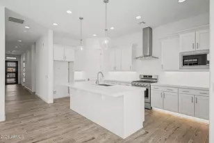 3719 E Rochelle Cir, Mesa, AZ 85213 - Photo 2