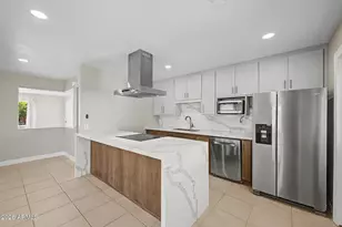 8730 E Rancho Vista Dr, Scottsdale, AZ 85251 - Photo 4