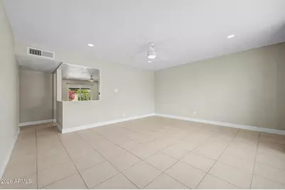 8730 E Rancho Vista Drive, Scottsdale, AZ 85251 - Photo 10