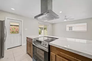 8730 E Rancho Vista Dr, Scottsdale, AZ 85251 - Photo 6
