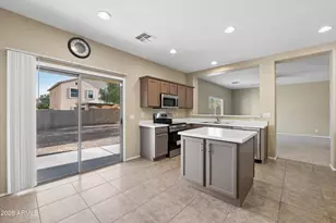 44247 W Caven Dr, Maricopa, AZ 85138 - Photo 12