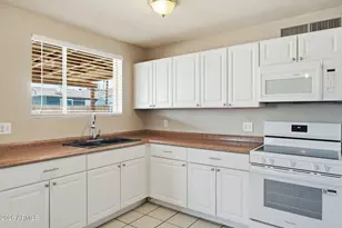 2964 N 53rd Dr, Phoenix, AZ 85031 - Photo 18