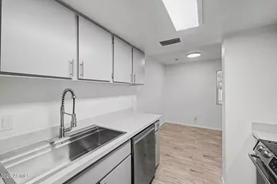 5984 N 48th Avenue, Glendale, AZ 85301 - Photo 14