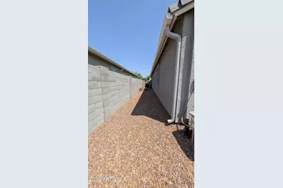 18351 W Artemisa Avenue, Surprise, AZ 85387 - Photo 14