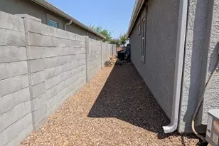 18351 W Artemisa Ave, Surprise, AZ 85387 - Photo 14