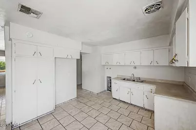 5828 N 63rd Drive, Glendale, AZ 85301 - Photo 12