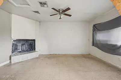 5828 N 63rd Drive, Glendale, AZ 85301 - Photo 8