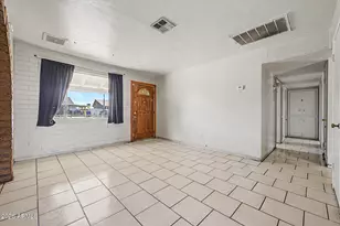 5828 N 63rd Dr, Glendale, AZ 85301 - Photo 6