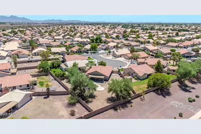 2715 N 122nd Drive, Avondale, AZ 85392 - Photo 10