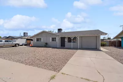3631 W Denton Lane, Phoenix, AZ 85019 - Photo 2