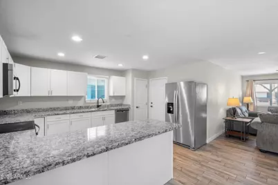 3631 W Denton Lane, Phoenix, AZ 85019 - Photo 12