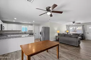 3631 W Denton Ln, Phoenix, AZ 85019 - Photo 10