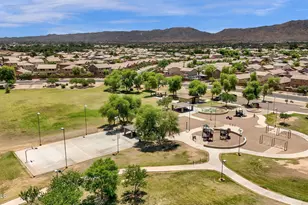 3422 W Leodra Ln, Phoenix, AZ 85041 - Photo 34