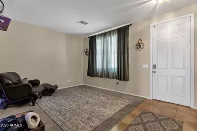 3422 W Leodra Lane, Phoenix, AZ 85041 - Photo 2