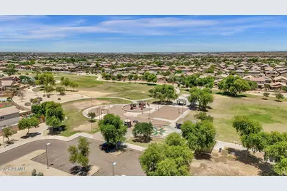 3422 W Leodra Lane, Phoenix, AZ 85041 - Photo 32