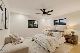 2038 E Cheery Lynne Rd, Phoenix, AZ 85016 - Photo 20