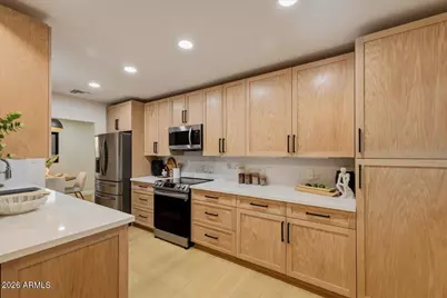 2038 E Cheery Lynne Road, Phoenix, AZ 85016 - Photo 4