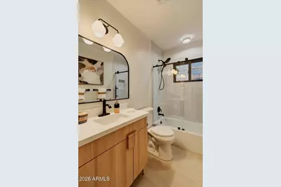 2038 E Cheery Lynne Road, Phoenix, AZ 85016 - Photo 6