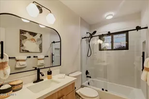 2038 E Cheery Lynne Rd, Phoenix, AZ 85016 - Photo 22