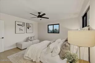2038 E Cheery Lynne Rd, Phoenix, AZ 85016 - Photo 16