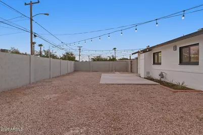 2038 E Cheery Lynne Road, Phoenix, AZ 85016 - Photo 36