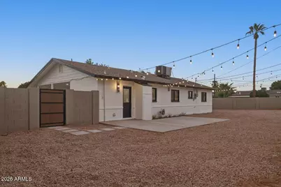 2038 E Cheery Lynne Road, Phoenix, AZ 85016 - Photo 30