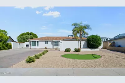 2929 N 55th Place, Phoenix, AZ 85018 - Photo 2