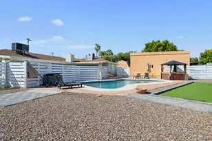 2929 N 55th Pl, Phoenix, AZ 85018 - Photo 22
