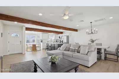 2929 N 55th Place, Phoenix, AZ 85018 - Photo 1