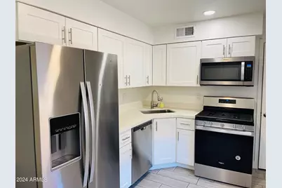 4601 N 12th Avenue #Apt 2, Phoenix, AZ 85013 - Photo 8