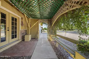 2059 E Adobe St, Mesa, AZ 85213 - Photo 6