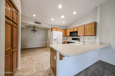 3233 E Desert Cove Avenue, Phoenix, AZ 85028 - Photo 10