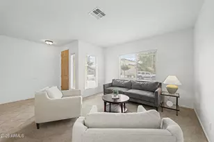 896 E La Costa Pl, Chandler, AZ 85249 - Photo 8