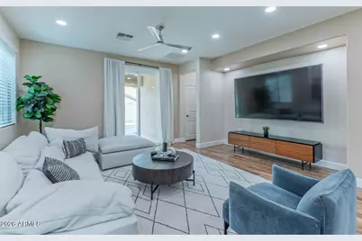 29432 N 68th Lane, Peoria, AZ 85383 - Photo 4